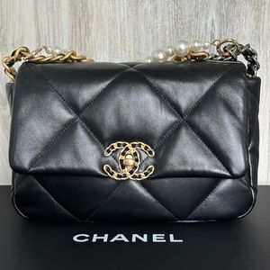 Cc Small 19 black ghw chip code